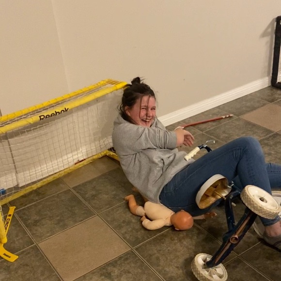 Meet your Posher, Melanie - Picture 1 of 1